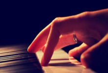 欧冠-姆巴佩哑火桑乔闪耀全场 多特1-0大巴黎.